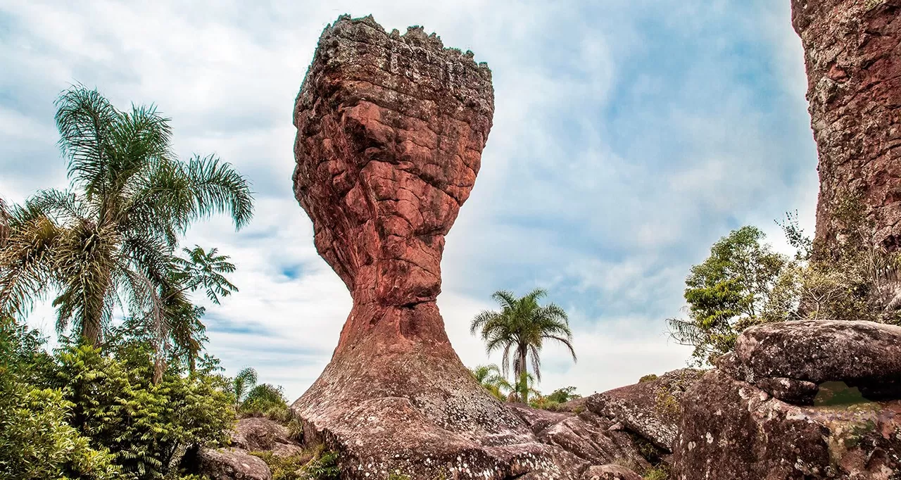 PARQUE ESTADUAL DE VILA VELHA  E COLÔNIA WITMARSUM